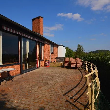 Casa de Férias Superb House For Family Group With Swimming Pool, Sauna, Jacuzzi, Billiards