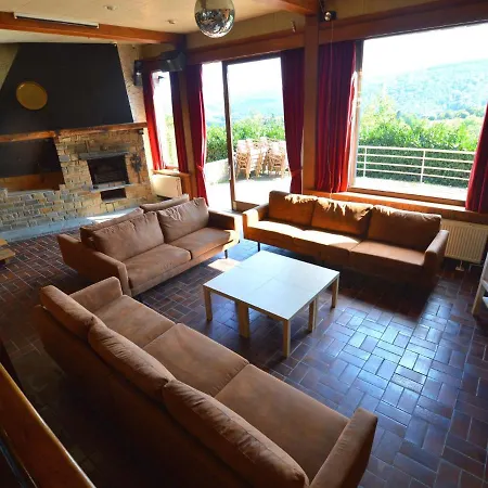 Casa de Férias Superb House For Family Group With Swimming Pool, Sauna, Jacuzzi, Billiards Trooz